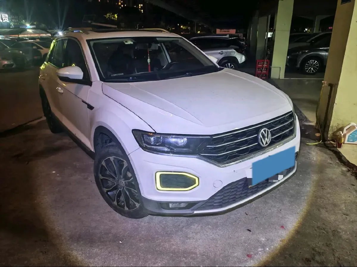 2019 Volkswagen T-Roc 1.4T 131HP L4 7DCT,autocango,china used car exporter,china ev exporter,chinese used car exporter,chinese used ev exporter