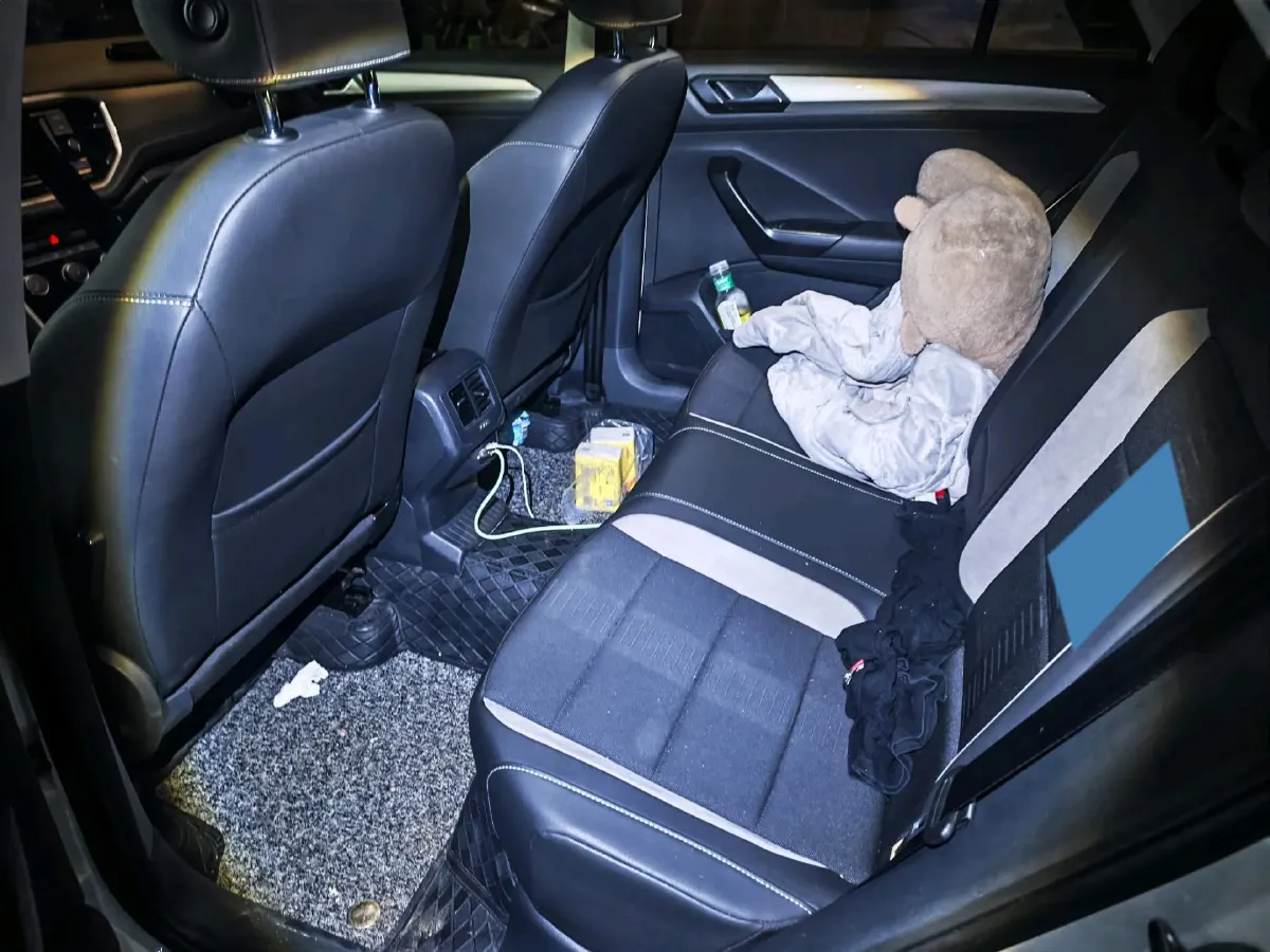 2019 Volkswagen T-Roc 1.4T 131HP L4 7DCT,autocango,china used car exporter,china ev exporter,chinese used car exporter,chinese used ev exporter