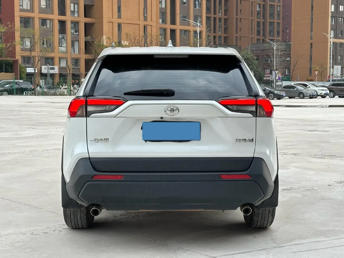 2024 Toyota RAV4 2.0L 171HP L4 CVT,autocango,china used car exporter,china ev exporter,chinese used car exporter,chinese used ev exporter