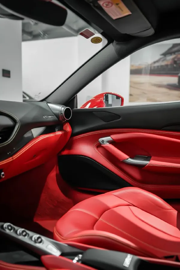 2019 Aston Martin DB11 5.2T 639HP V12 8AT,autocango,china used car exporter,china ev exporter,chinese used car exporter,chinese used ev exporter