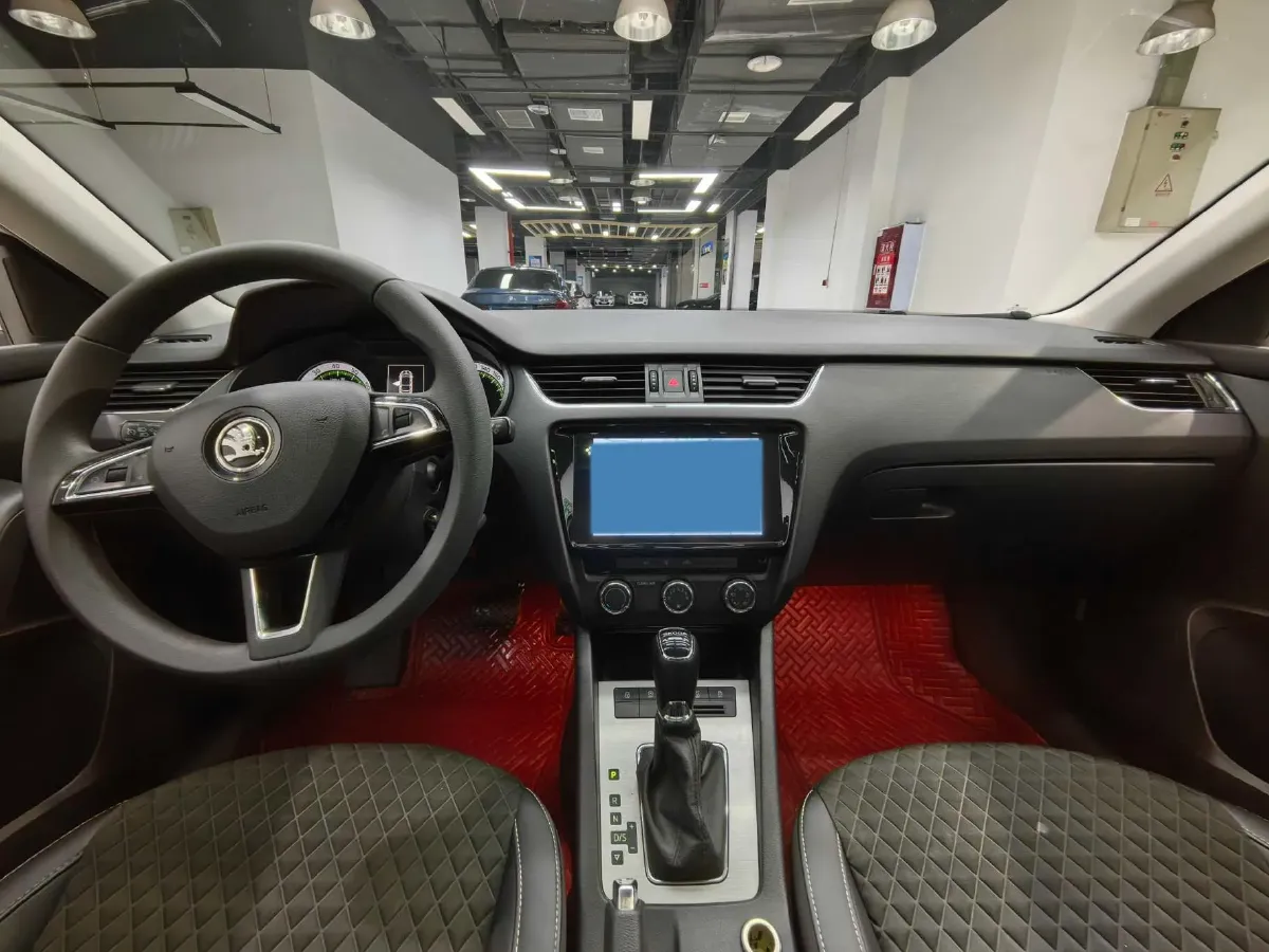 2019 Skoda Octavia 1.5L 116HP L4 6AT,autocango,china used car exporter,china ev exporter,chinese used car exporter,chinese used ev exporter