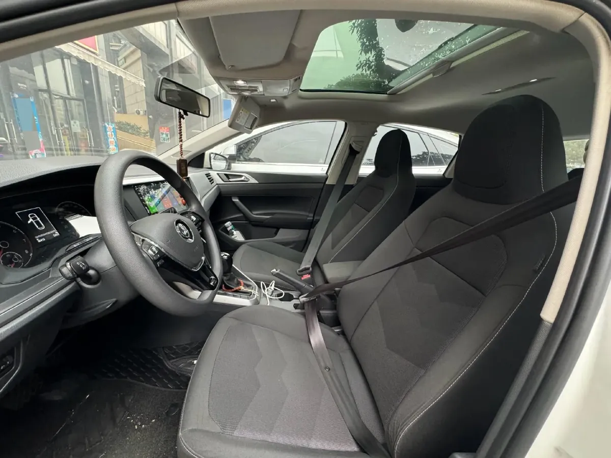 2019 Volkswagen Polo 1.5L 113HP L4 6AT,autocango,china used car exporter,china ev exporter,chinese used car exporter,chinese used ev exporter