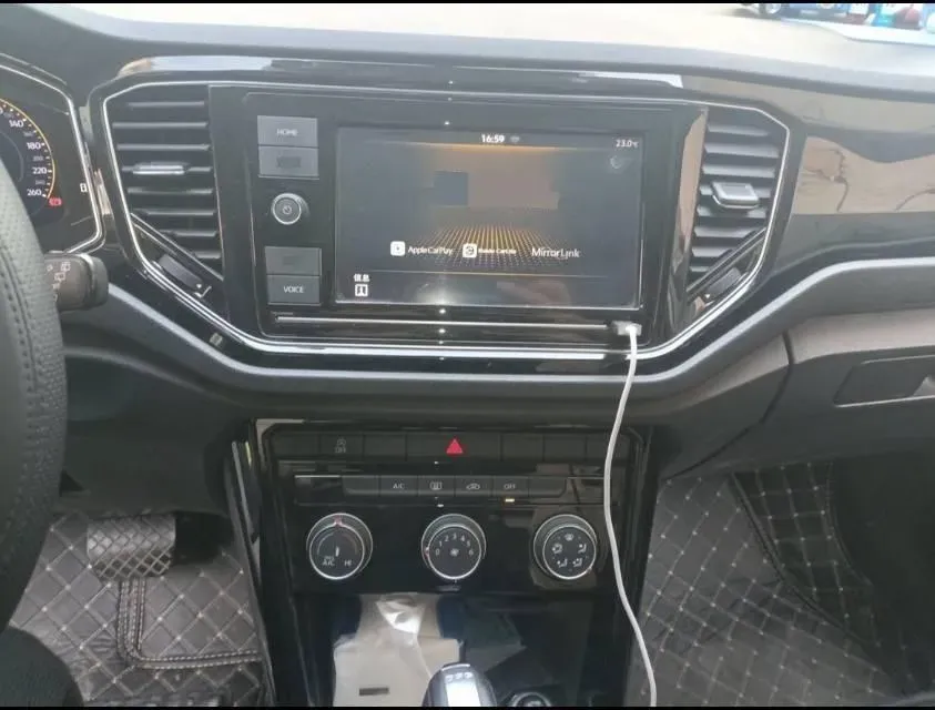 2021 Volkswagen T-Roc 1.4T 150HP L4 7DCT,autocango,china used car exporter,china ev exporter,chinese used car exporter,chinese used ev exporter