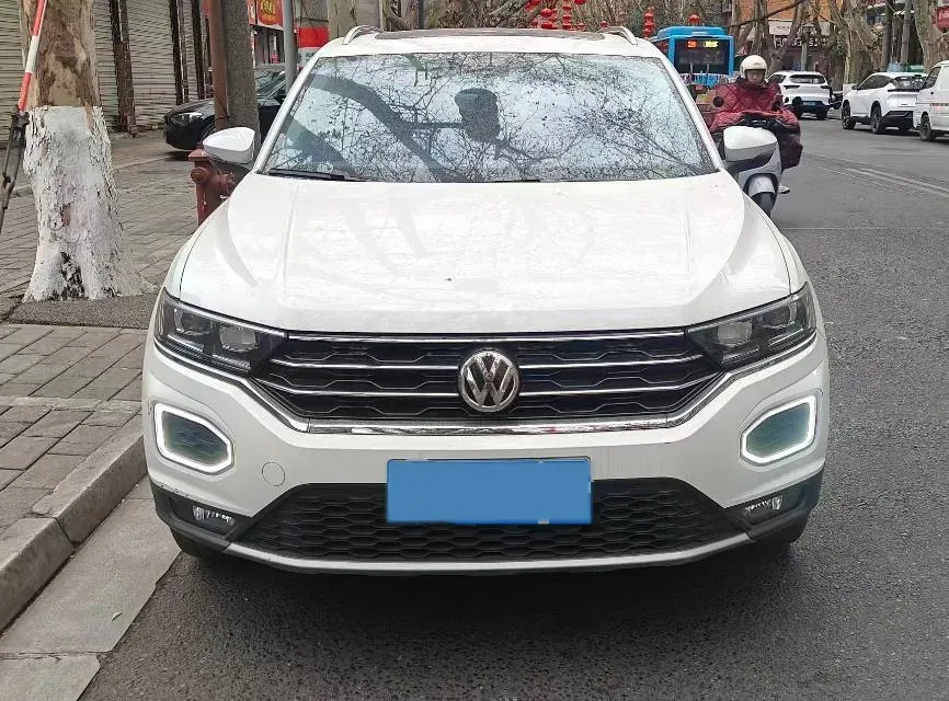 2021 Volkswagen T-Roc 1.4T 150HP L4 7DCT,autocango,china used car exporter,china ev exporter,chinese used car exporter,chinese used ev exporter