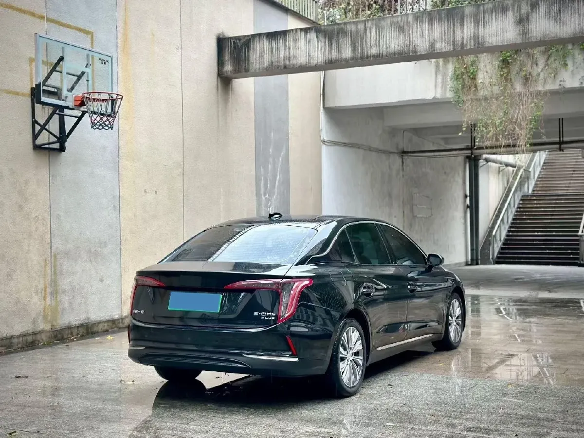 2023 HongQi E-QM5 BEV 74.9KWH,autocango,china used car exporter,china ev exporter,chinese used car exporter,chinese used ev exporter