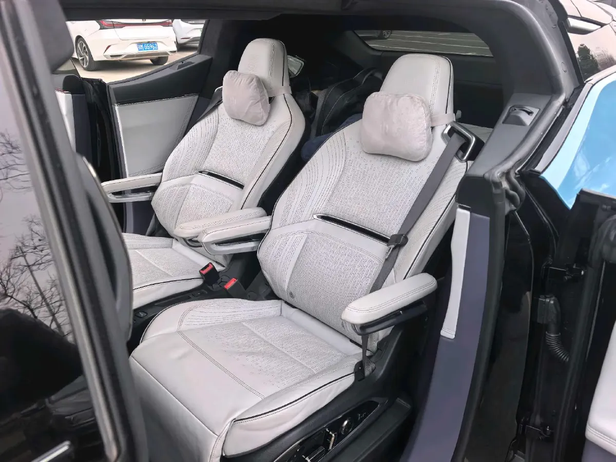 2021 HiPhi X BEV 97KWH,autocango,china used car exporter,china ev exporter,chinese used car exporter,chinese used ev exporter