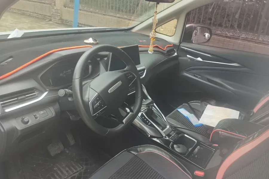 2022 MAXUS G50 1.5T 169HP L4 7DCT,autocango,china used car exporter,china ev exporter,chinese used car exporter,chinese used ev exporter