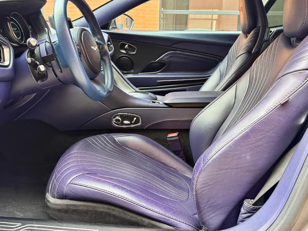 2019 Aston Martin DB11 4.0T 510HP V8 8AT,autocango,china used car exporter,china ev exporter,chinese used car exporter,chinese used ev exporter