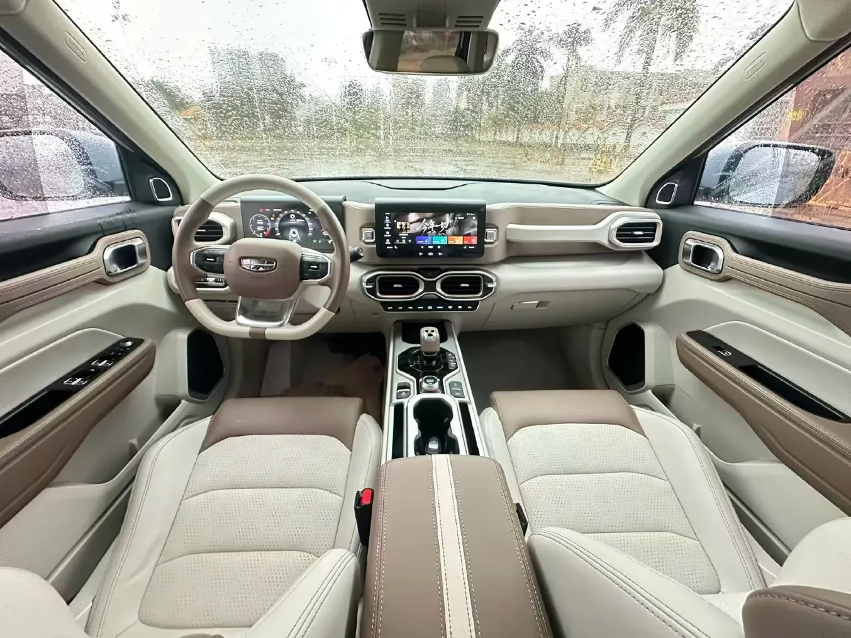 2020 Geely ICON 1.5T 177HP L3 7DCT,autocango,china used car exporter,china ev exporter,chinese used car exporter,chinese used ev exporter