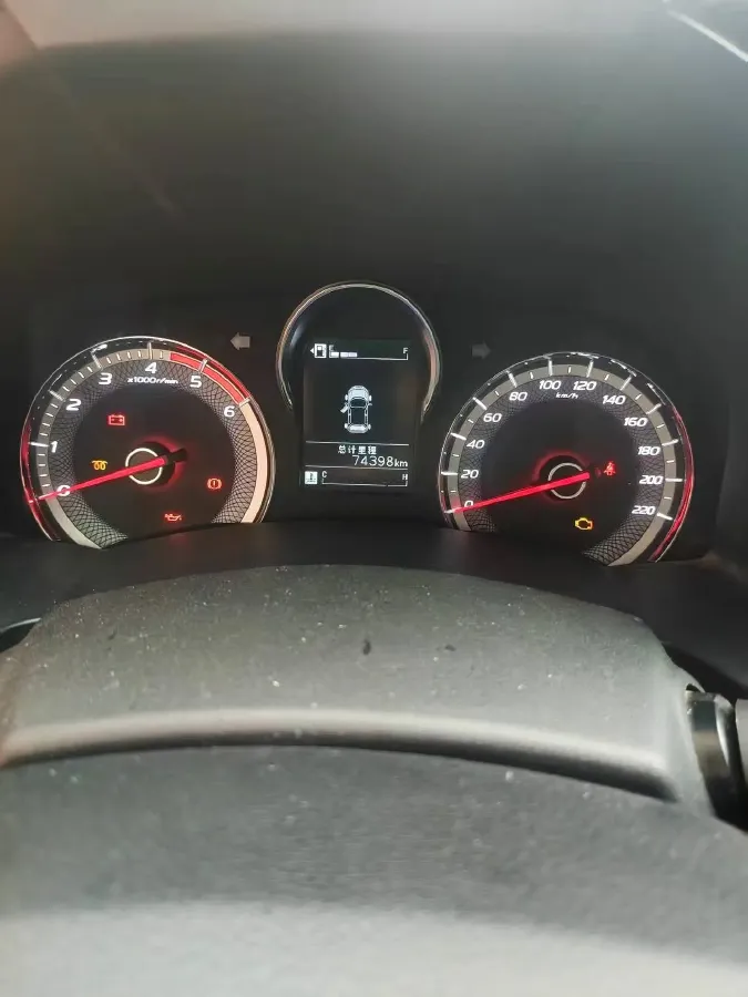 2019 JMC YuHu 5 2.0T 142HP L4 6MT,autocango,china used car exporter,china ev exporter,chinese used car exporter,chinese used ev exporter