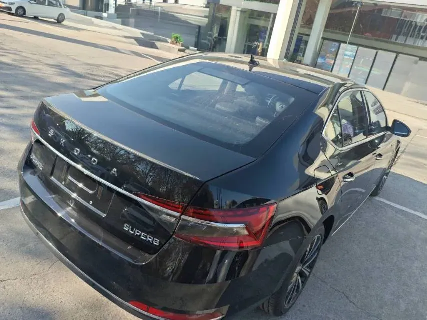 2024 Skoda Superb 1.4T 150HP L4 7DCT,autocango,china used car exporter,china ev exporter,chinese used car exporter,chinese used ev exporter