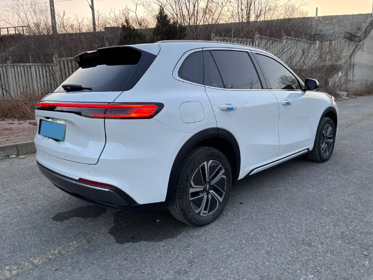 2025 LanDian E5 PLUS 1.5L 95HP L4 E-CVT PHEV 25KWH,autocango,china used car exporter,china ev exporter,chinese used car exporter,chinese used ev exporter