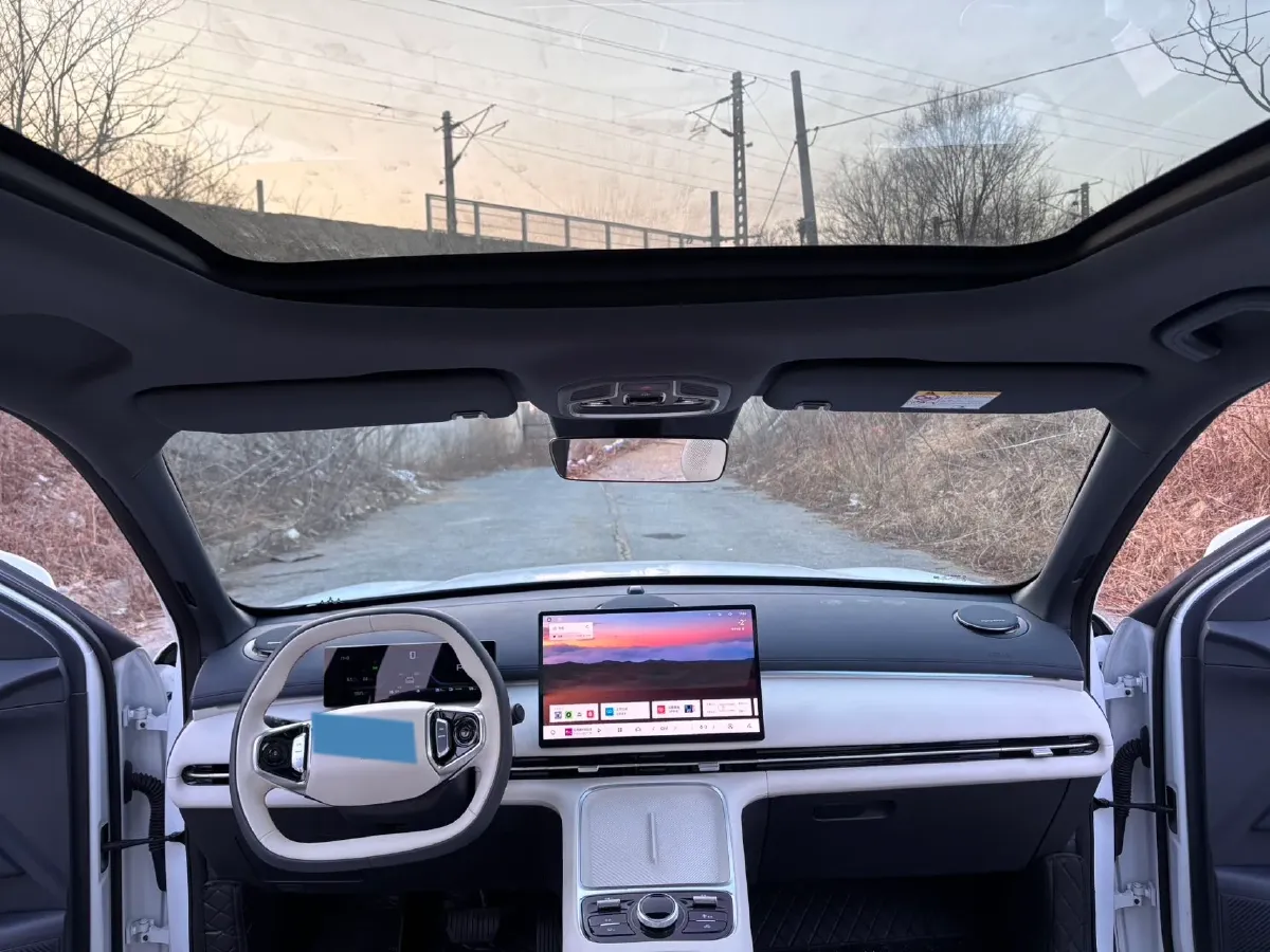 2025 LanDian E5 PLUS 1.5L 95HP L4 E-CVT PHEV 25KWH,autocango,china used car exporter,china ev exporter,chinese used car exporter,chinese used ev exporter