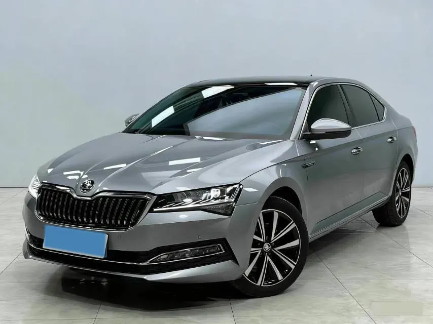 2023 Skoda Superb 1.4T 150HP L4 7DCT,autocango,china used car exporter,china ev exporter,chinese used car exporter,chinese used ev exporter