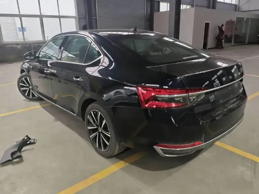 2024 Skoda Superb 1.4T 150HP L4 7DCT,autocango,china used car exporter,china ev exporter,chinese used car exporter,chinese used ev exporter