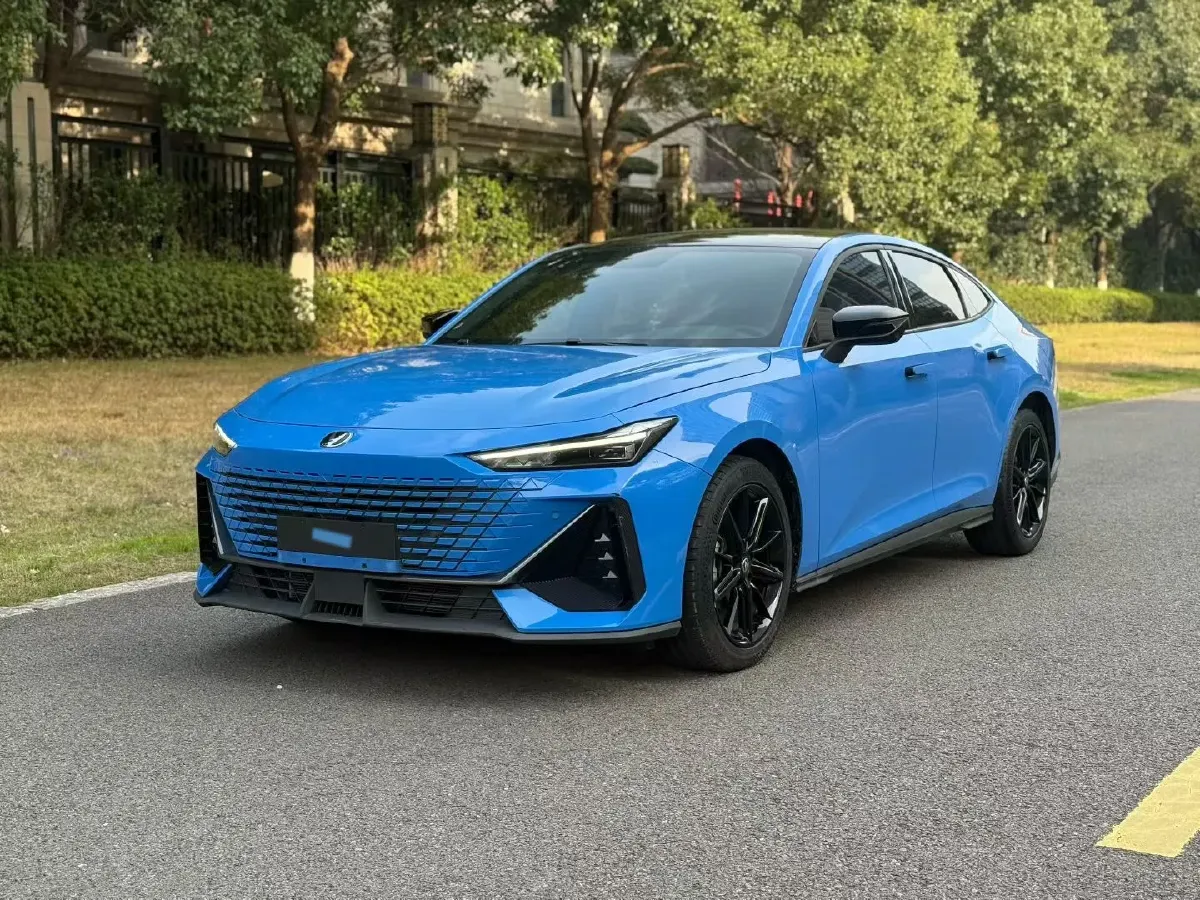 2022 ChangAn UNI-V 1.5T 188HP L4 7DCT,autocango,china used car exporter,china ev exporter,chinese used car exporter,chinese used ev exporter