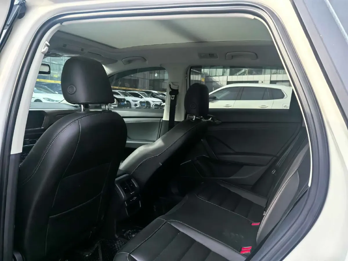 2022 Ford Transit 2.0T 202HP L4 6AT,autocango,china used car exporter,china ev exporter,chinese used car exporter,chinese used ev exporter