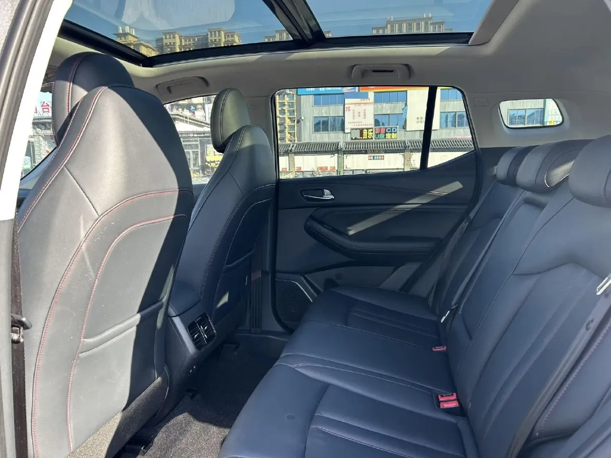 2021 GAC Trumpchi GS4 1.5T 169HP L4 6AT,autocango,china used car exporter,china ev exporter,chinese used car exporter,chinese used ev exporter