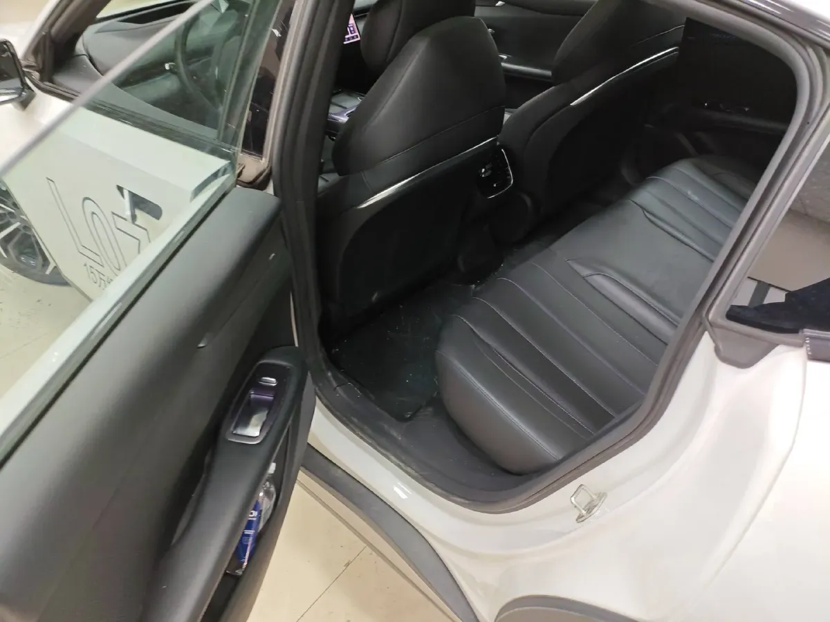 2024 Deepal L07 1.5L 98HP L4 REEV 28.39KWH,autocango,china used car exporter,china ev exporter,chinese used car exporter,chinese used ev exporter