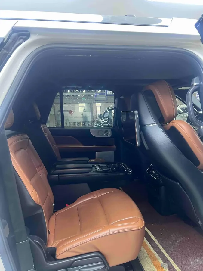 2018 Lincoln Navigator 3.5T 415HP V6 10AT,autocango,china used car exporter,china ev exporter,chinese used car exporter,chinese used ev exporter