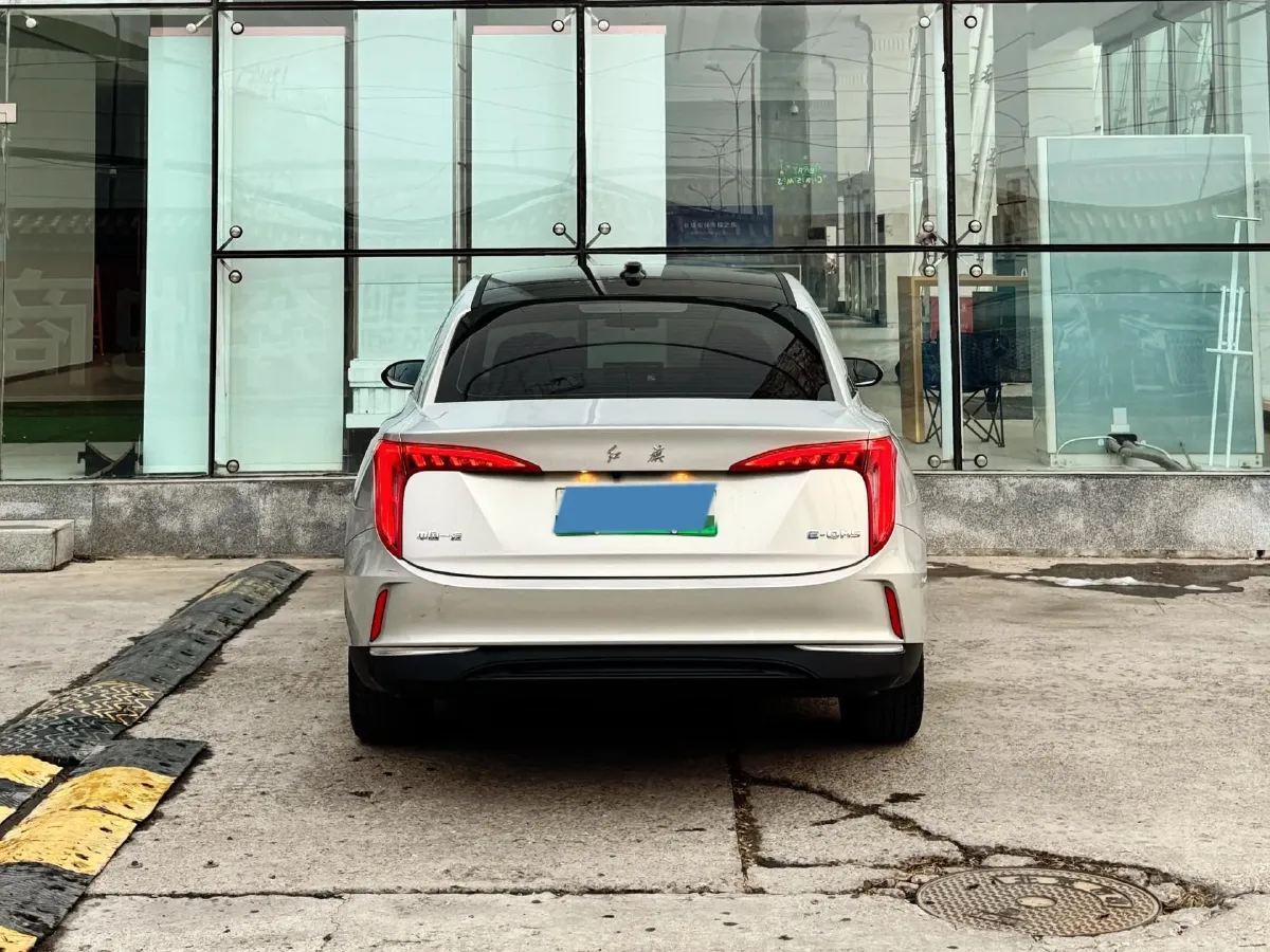 2022 HongQi E-QM5 BEV 54KWH,autocango,china used car exporter,china ev exporter,chinese used car exporter,chinese used ev exporter