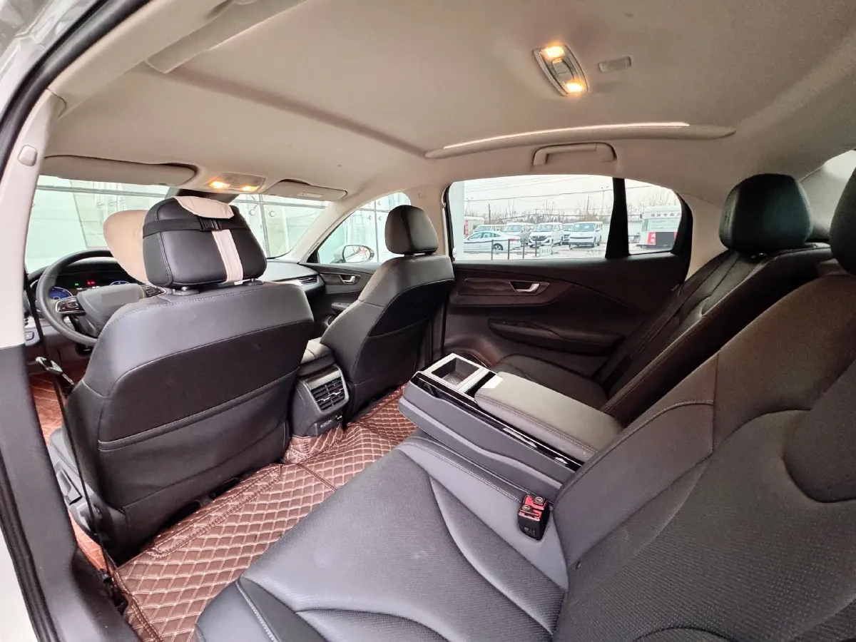 2022 HongQi E-QM5 BEV 54KWH,autocango,china used car exporter,china ev exporter,chinese used car exporter,chinese used ev exporter