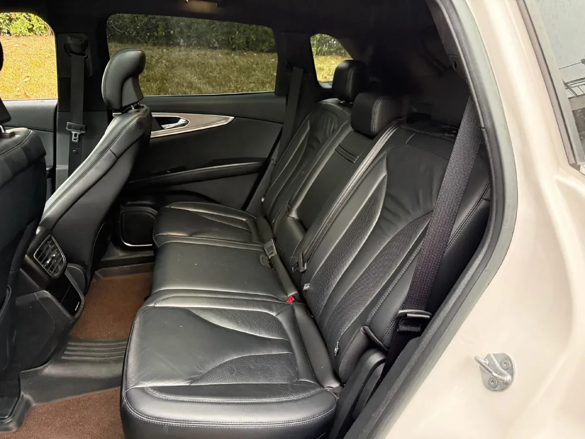 2019 Lincoln Nautilus 2.0T 224HP L4 8AT,autocango,china used car exporter,china ev exporter,chinese used car exporter,chinese used ev exporter