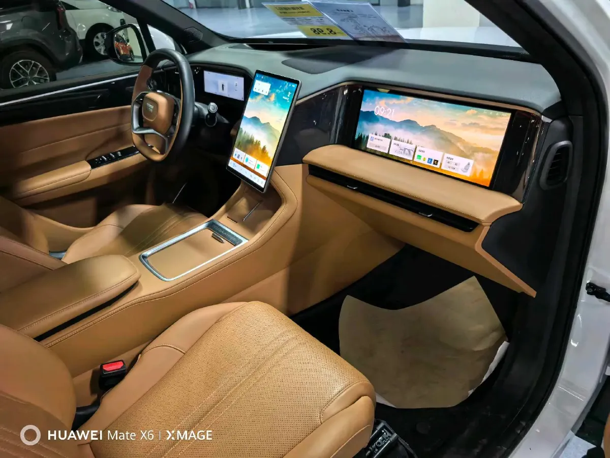 2025 Geely Galaxy L7 1.5L 112HP L4 1DHT PHEV 18.4KWH,autocango,china used car exporter,china ev exporter,chinese used car exporter,chinese used ev exporter