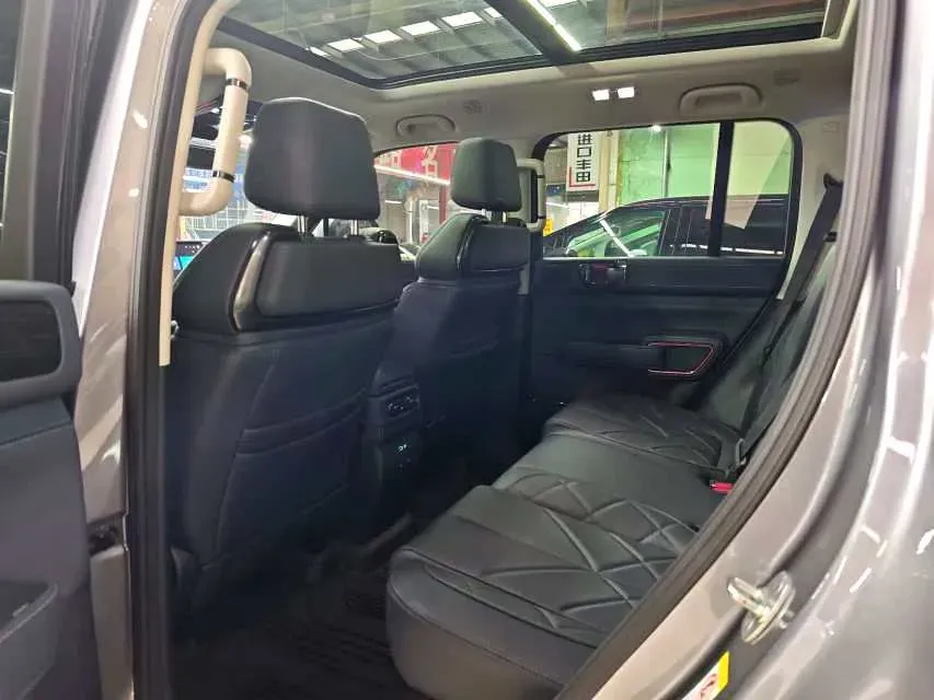 2023 FangChengBao Bao 5 1.5T 194HP L4 E-CVT PHEV 31.8KWH,autocango,china used car exporter,china ev exporter,chinese used car exporter,chinese used ev exporter