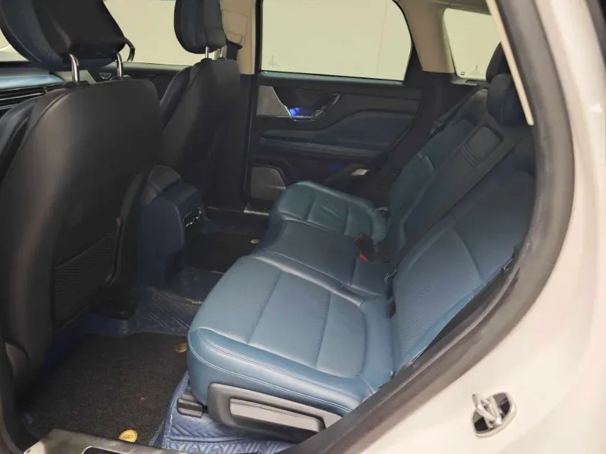 2022 Lincoln Corsair 2.0T 245HP L4 8AT,autocango,china used car exporter,china ev exporter,chinese used car exporter,chinese used ev exporter