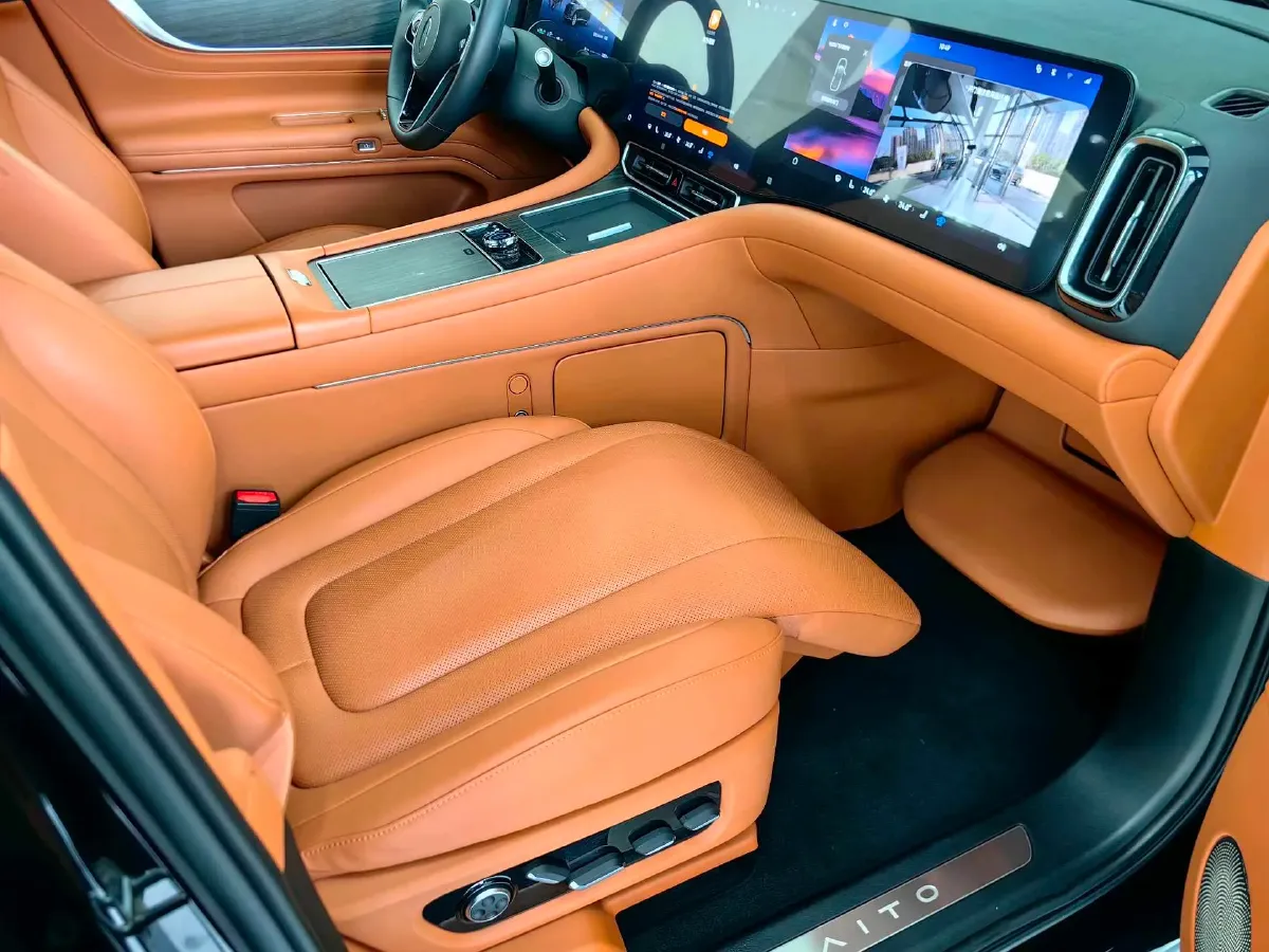 2024 AITO AITO M9 1.5T 152HP L4 REEV 42KWH,autocango,china used car exporter,china ev exporter,chinese used car exporter,chinese used ev exporter