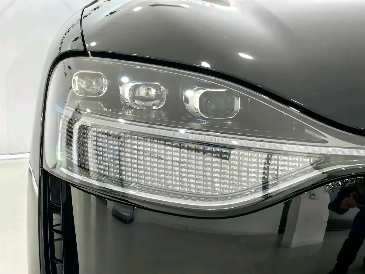 2024 AITO AITO M9 1.5T 152HP L4 REEV 42KWH,autocango,china used car exporter,china ev exporter,chinese used car exporter,chinese used ev exporter