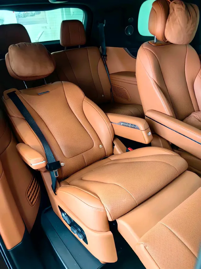 2024 AITO AITO M9 1.5T 152HP L4 REEV 42KWH,autocango,china used car exporter,china ev exporter,chinese used car exporter,chinese used ev exporter