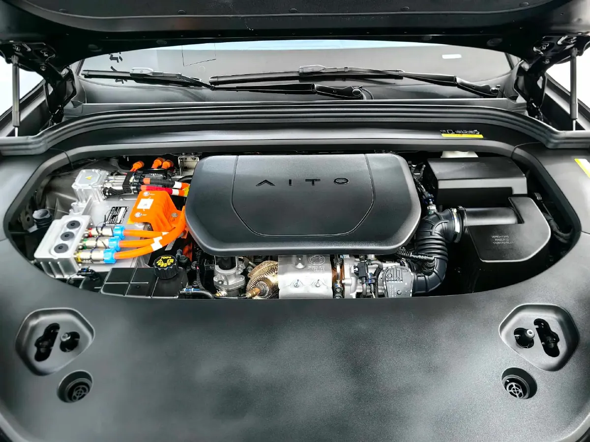 2024 AITO AITO M9 1.5T 152HP L4 REEV 42KWH,autocango,china used car exporter,china ev exporter,chinese used car exporter,chinese used ev exporter