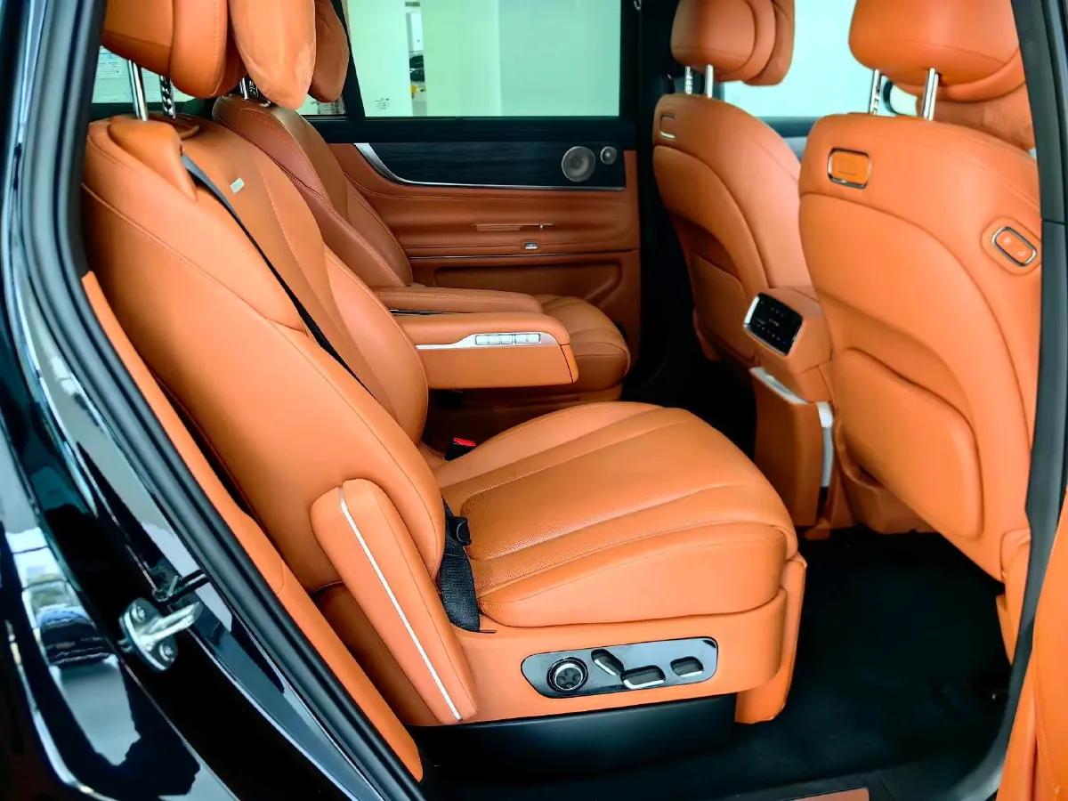 2024 AITO AITO M9 1.5T 152HP L4 REEV 42KWH,autocango,china used car exporter,china ev exporter,chinese used car exporter,chinese used ev exporter