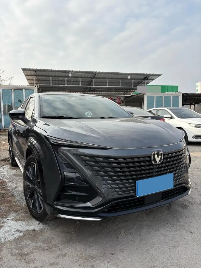 2023 ChangAn UNI-T 1.5T 188HP L4 7DCT,autocango,china used car exporter,china ev exporter,chinese used car exporter,chinese used ev exporter