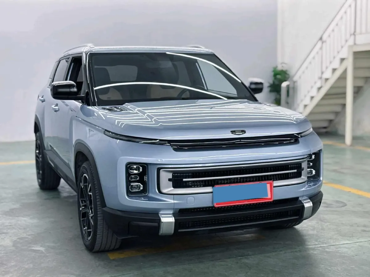 2023 Geely ICON 1.5T 181HP L4 7DCT,autocango,china used car exporter,china ev exporter,chinese used car exporter,chinese used ev exporter