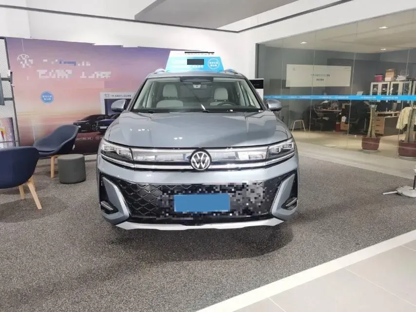 2025 Volkswagen Talagon 2.0T 220HP L4 7DCT,autocango,china used car exporter,china ev exporter,chinese used car exporter,chinese used ev exporter