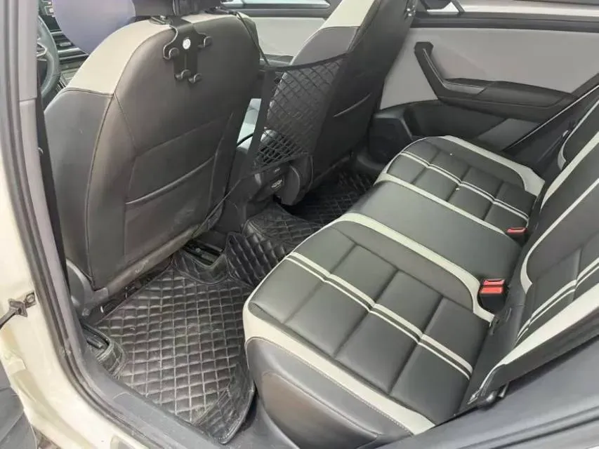 2023 Volkswagen T-Roc 1.5T 160HP L4 7DCT,autocango,china used car exporter,china ev exporter,chinese used car exporter,chinese used ev exporter