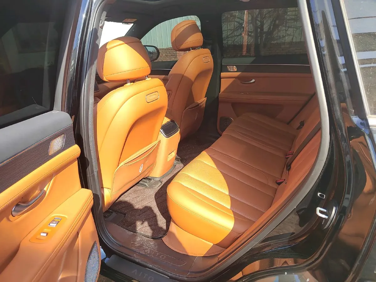 2024 AITO AITO M7 1.5T 152HP L4 REEV 42KWH,autocango,china used car exporter,china ev exporter,chinese used car exporter,chinese used ev exporter