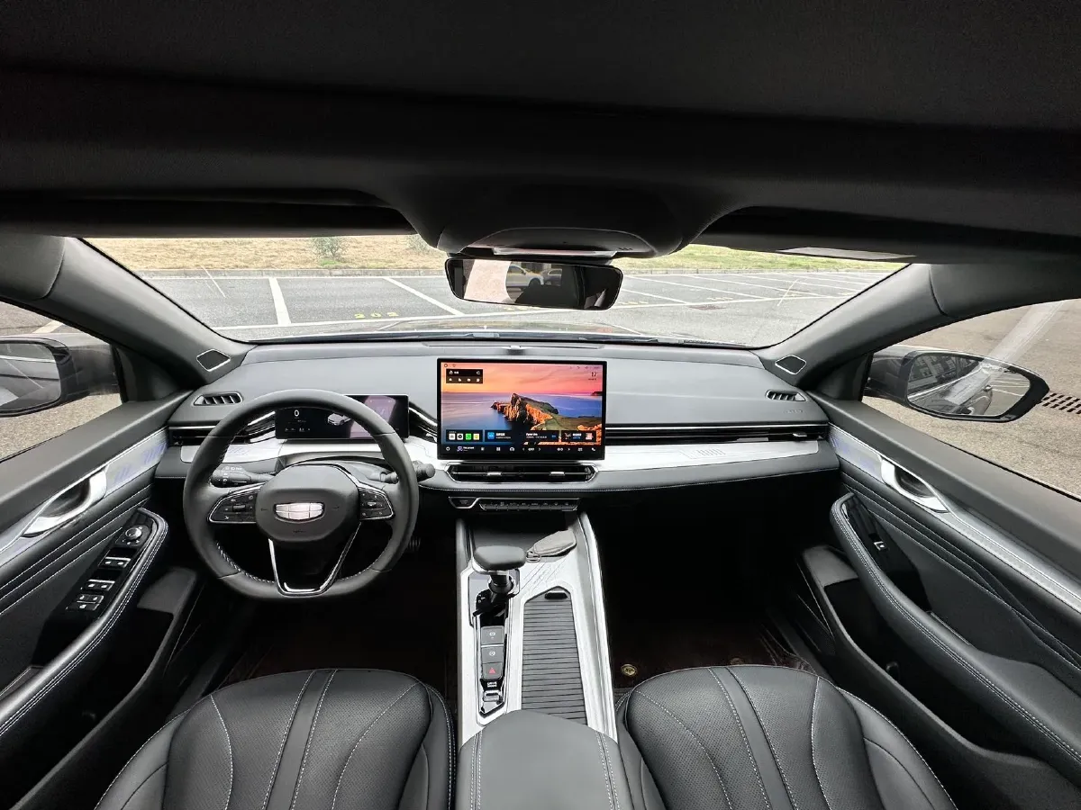 2025 Geely Preface 1.5T 181HP L4 7DCT,autocango,china used car exporter,china ev exporter,chinese used car exporter,chinese used ev exporter