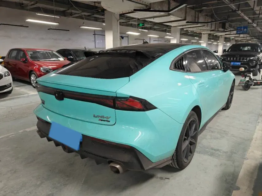 2022 ChangAn UNI-V 1.5T 188HP L4 7DCT,autocango,china used car exporter,china ev exporter,chinese used car exporter,chinese used ev exporter