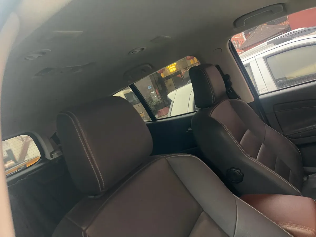 2017 Isuzu Mu-X 3.0T 177HP L4 6AT,autocango,china used car exporter,china ev exporter,chinese used car exporter,chinese used ev exporter