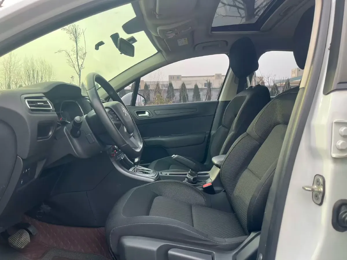 2018 Citroen C4 C-Quatre 1.6L 117HP L4 6AT,autocango,china used car exporter,china ev exporter,chinese used car exporter,chinese used ev exporter