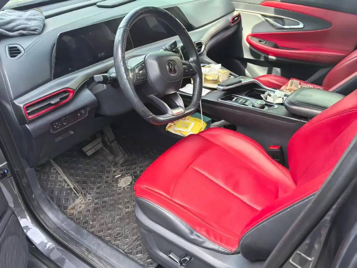 2020 ChangAn UNI-T 1.5T 180HP L4 7DCT,autocango,china used car exporter,china ev exporter,chinese used car exporter,chinese used ev exporter