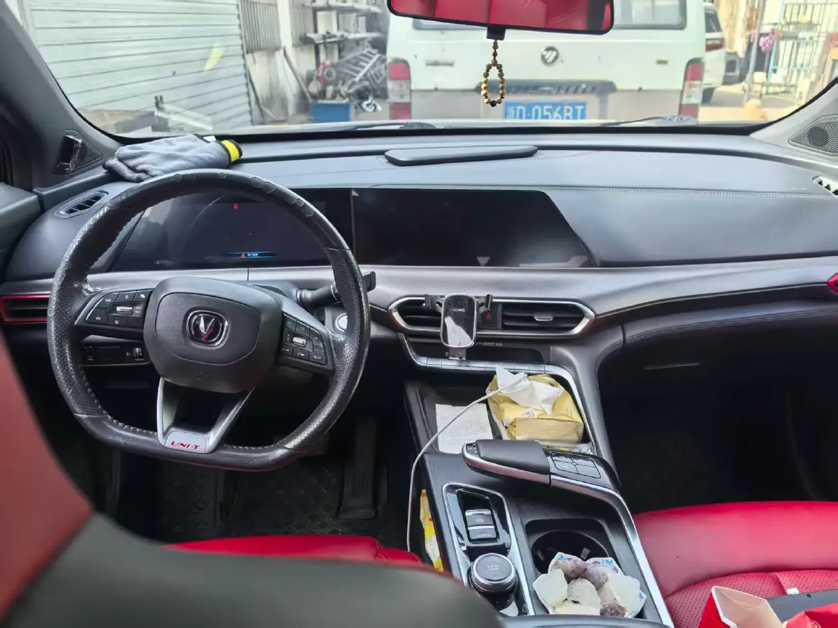 2020 ChangAn UNI-T 1.5T 180HP L4 7DCT,autocango,china used car exporter,china ev exporter,chinese used car exporter,chinese used ev exporter