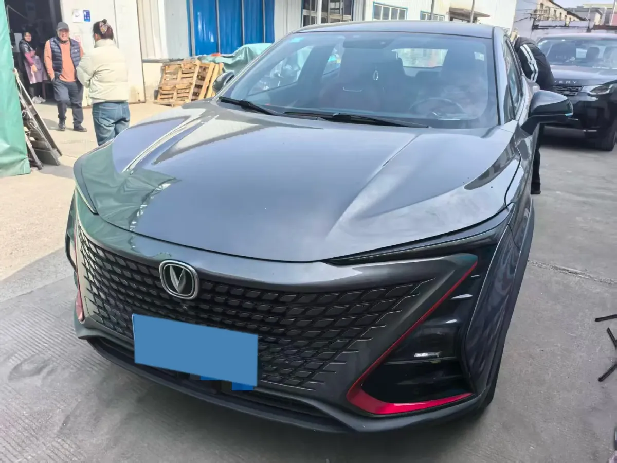 2020 ChangAn UNI-T 1.5T 180HP L4 7DCT,autocango,china used car exporter,china ev exporter,chinese used car exporter,chinese used ev exporter