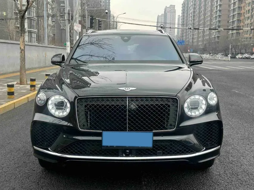 2024 Bentley Bentayga 4.0T 550HP V8 8AT,autocango,china used car exporter,china ev exporter,chinese used car exporter,chinese used ev exporter