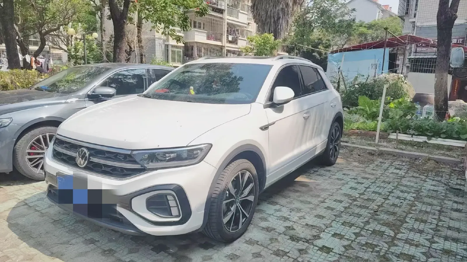 2023 Volkswagen T-Roc 1.5T 160HP L4 7DCT,autocango,china used car exporter,china ev exporter,chinese used car exporter,chinese used ev exporter