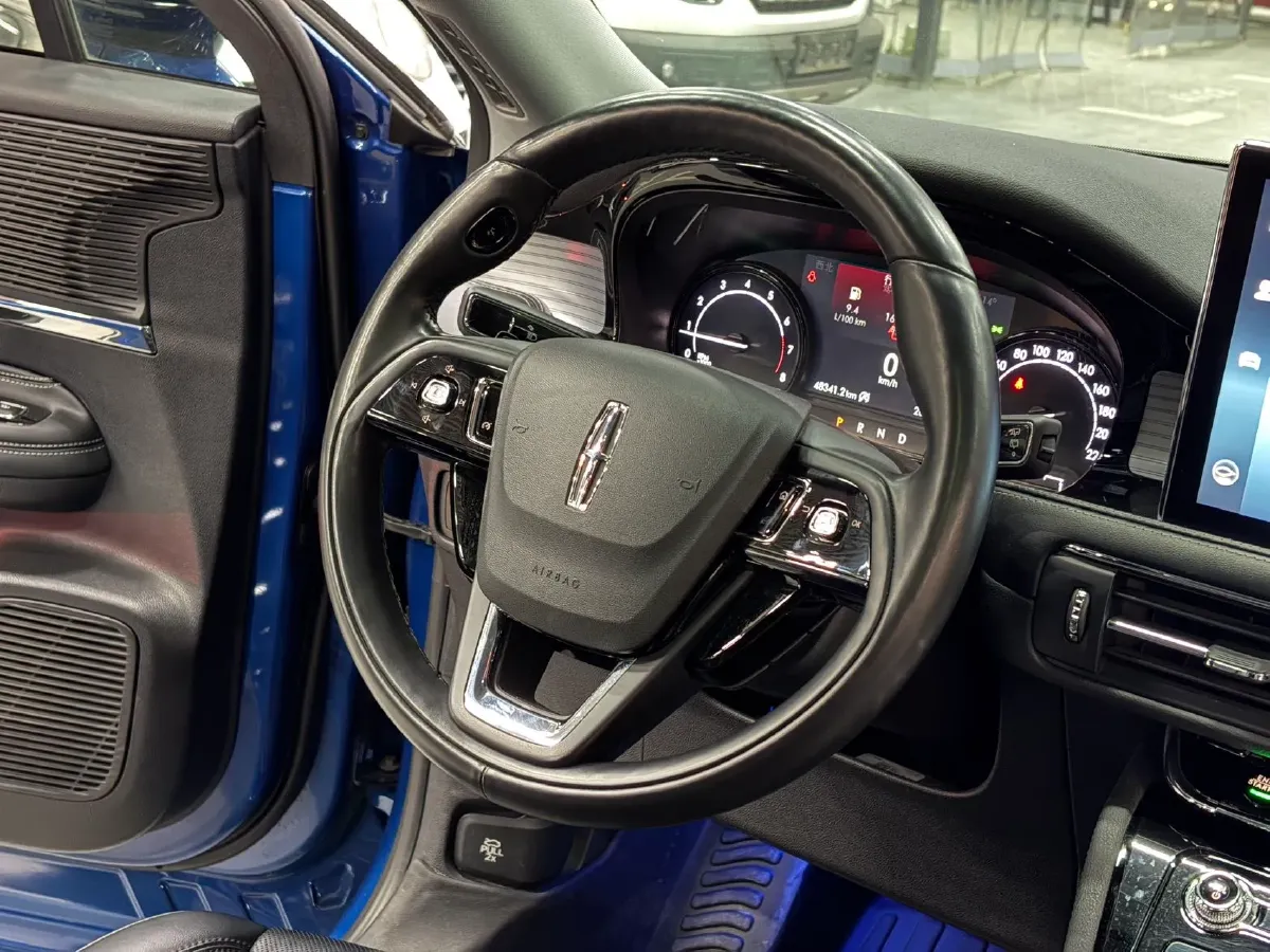 2021 Lincoln Corsair 2.0T 245HP L4 8AT,autocango,china used car exporter,china ev exporter,chinese used car exporter,chinese used ev exporter